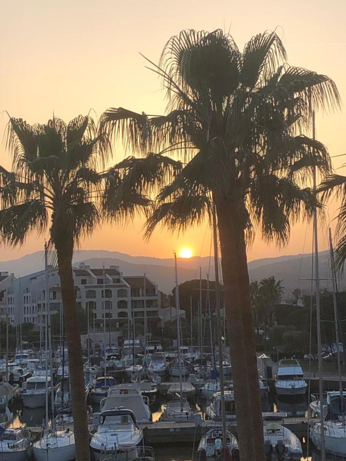Petit Cocon Magnifique Vue Sur Marina Dans Le Golfe De Saint Tropez Apartamento Cogolin Exterior foto